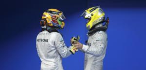 Hamilton si complimenta e ringrazia(?) Rosberg