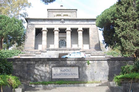 Mausoleo Schilizzi Napoli