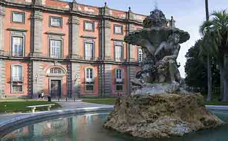 Napoli Museo e Parco di Capodimonte - Fontana sul lato del Belvedere Foto Alessio Cuccaro 