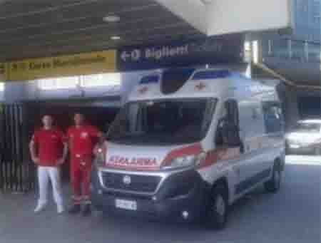 Ambulanza medicalizzata Stazione di Piazza Garibaldi, Napoli