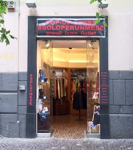 Napoli, via Luca Giordano pop up store