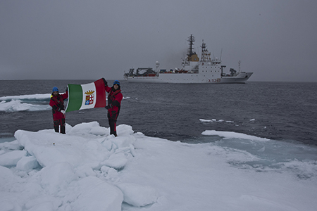 'La Marina Italiana al Polo Nord'