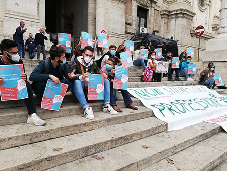Manifestazione psicologi a Roma
