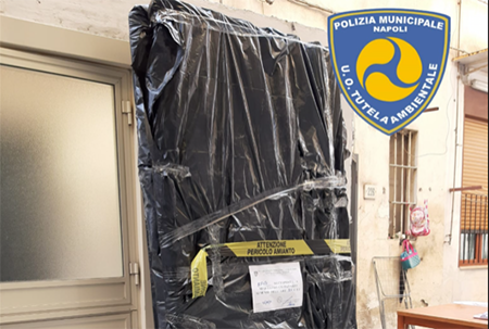 Polizia Municipale Napoli sequestra smaltimento illecito di amianto