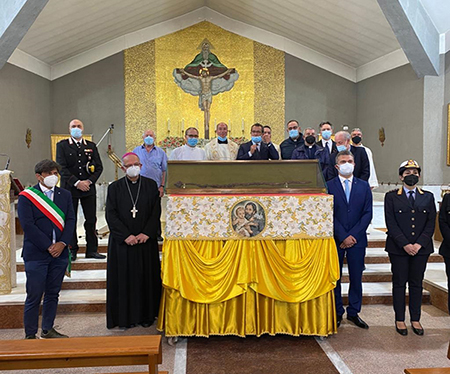 Il Bastone di San Giuseppe esposto alla SS. Trinità di Parete (CE)