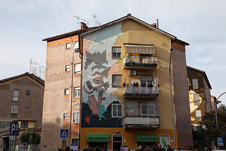  murale 'Guardiana' dell'artista LRNZ