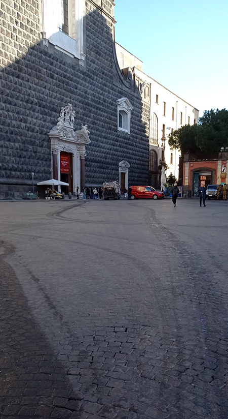Piazza del Gesù, Napoli