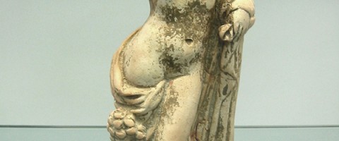 Crotone Museo Archeologico Statuina Femminile