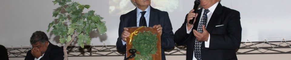 Premiazione del poeta Luigi Zuzolo